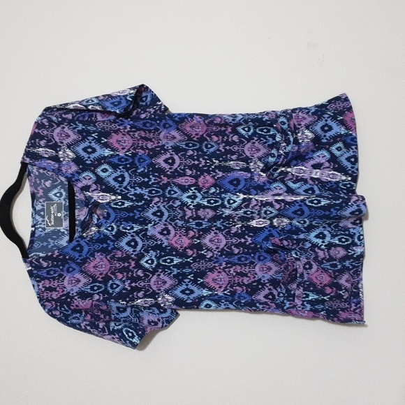 Butter Soft Medical Scrubs Women S Colorful Leaf and Abstract Pattern bundle 2 - Picture 3 of 10